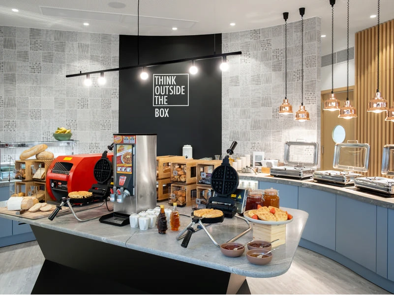 Hotel Hampton by Hilton - Frühstücksbuffet