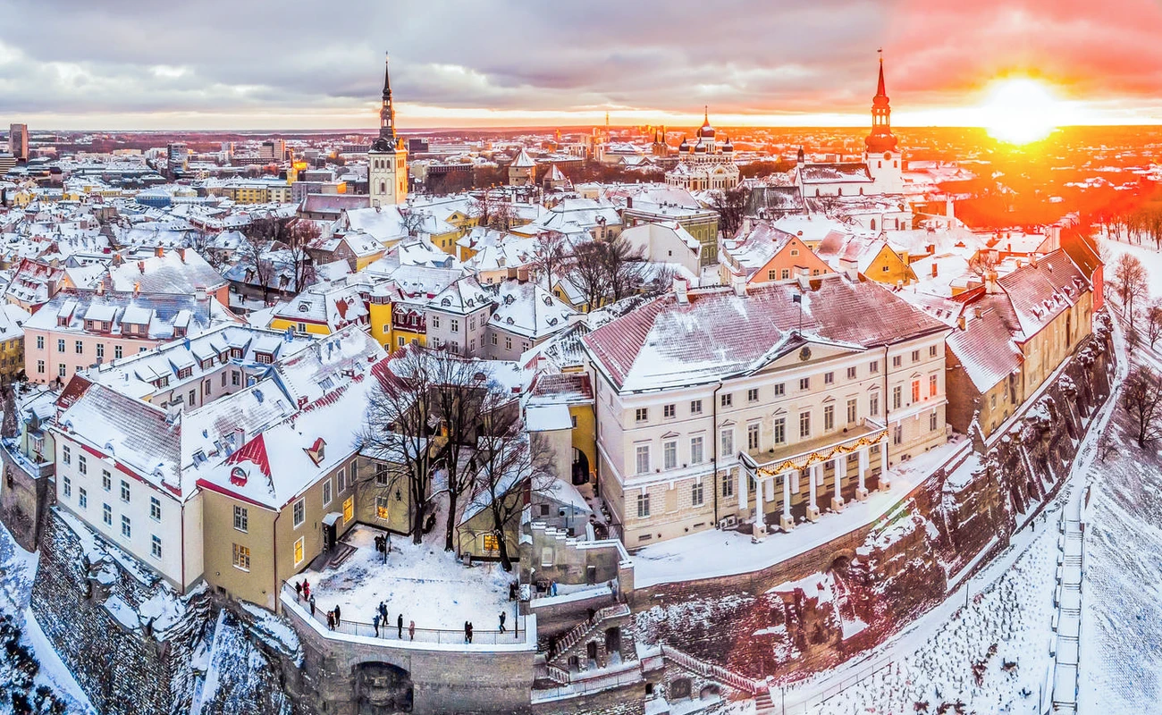 Blick über die verschneite Altstadt